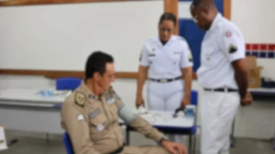 Bahia lança concurso com 40 vagas para médicos e odontólogos militares