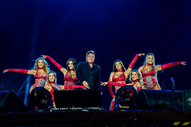 Noite de encerramento dos shows da 71ª Festa do Peão de Barretos