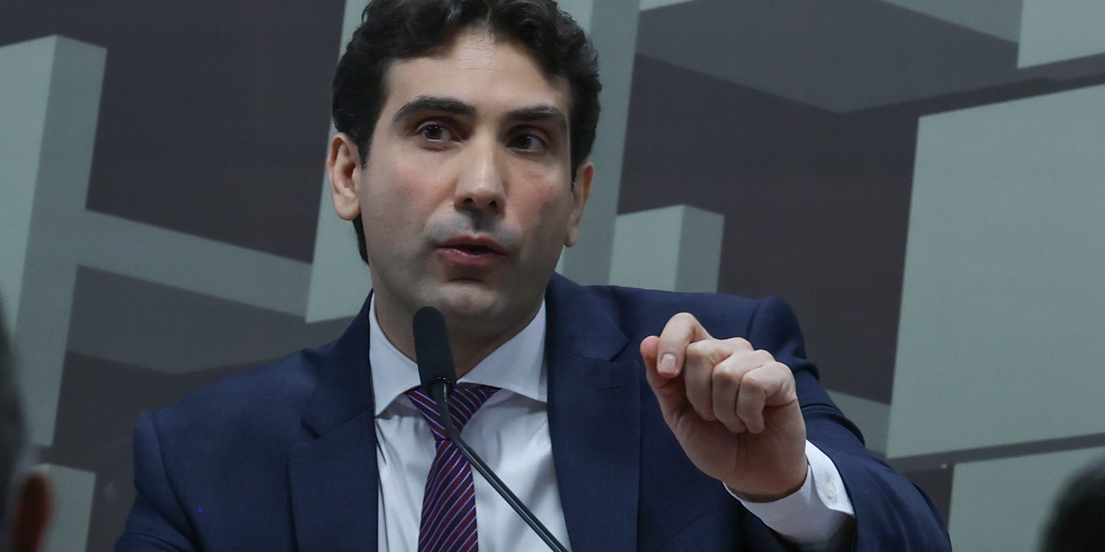 BC alerta: empresas pressionam por uso do FGC e elevam riscos