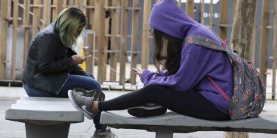 Educadora da Unesco pede inclusão digital crítica diante da IA