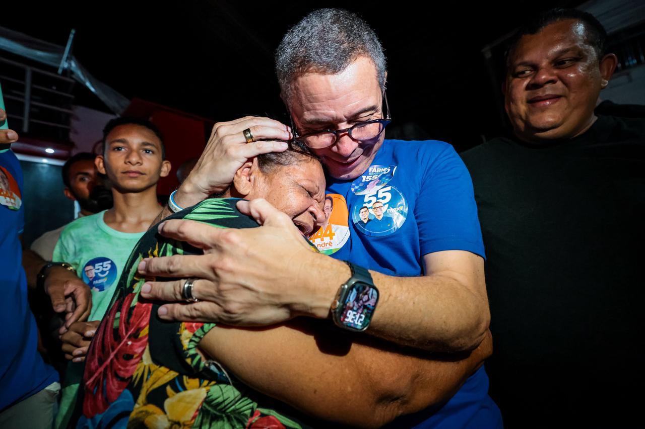 Governador Fábio Mitidieri em ponto de apoio no Marcos Freire II, em Nossa Senhora do Socorro
