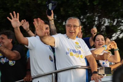 Carreata no Agreste reúne mais de mil veículos com concentração em Moita Bonita