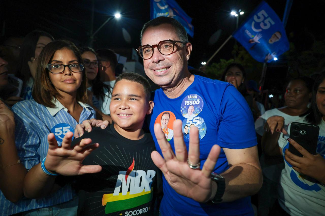 Governador Fábio Mitidieri em ponto de apoio no Marcos Freire II, em Nossa Senhora do Socorro