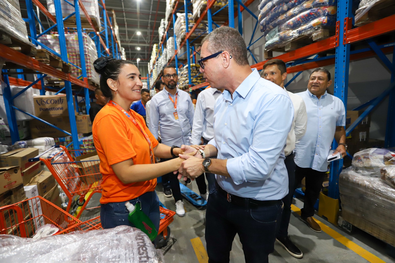 Governador Fábio Mitidieri em visita a empreendimentos em Sergipe