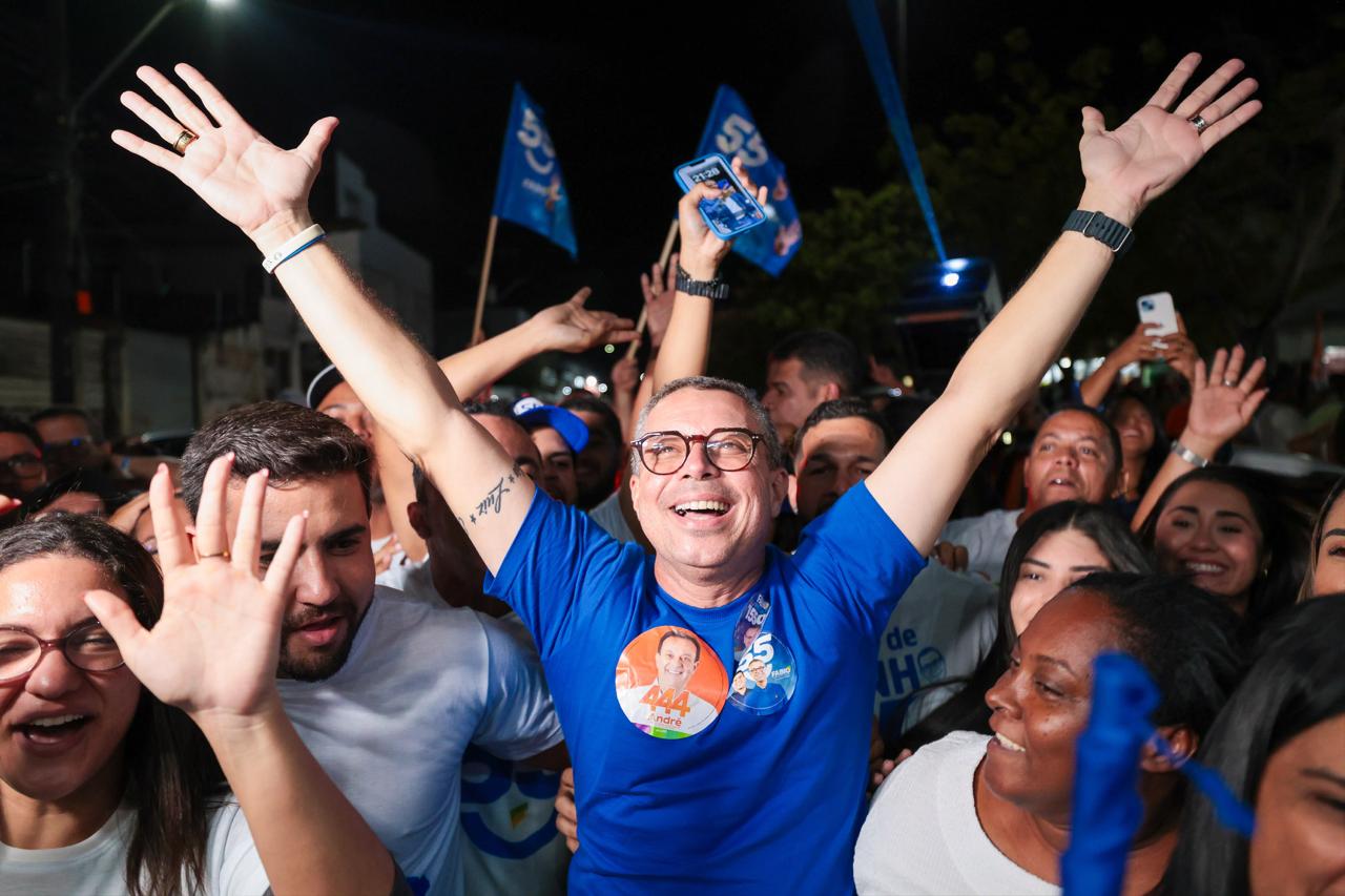 Governador Fábio Mitidieri em ponto de apoio no Marcos Freire II, em Nossa Senhora do Socorro