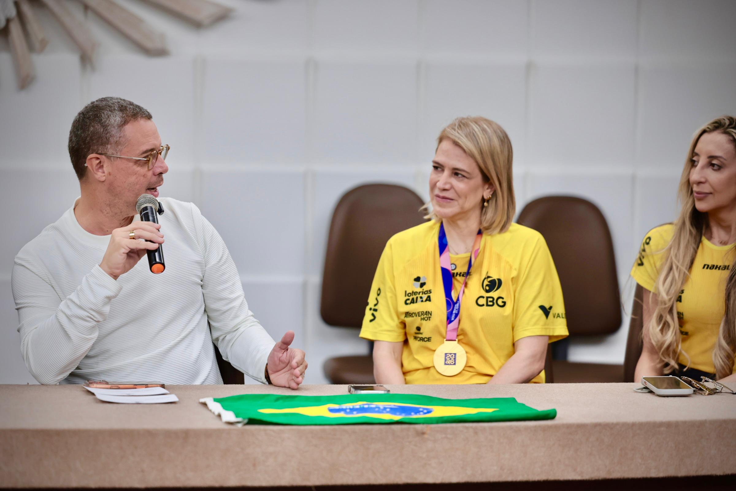 Seleção Brasileira de Ginástica Rítmica recebida no Palácio dos Despachos