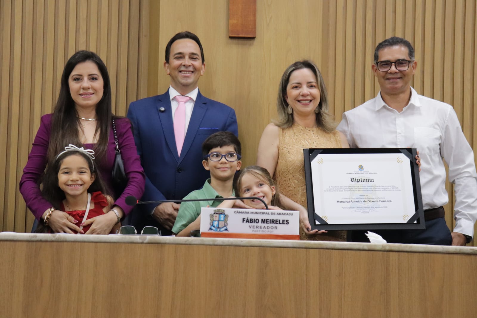 Câmara de Aracaju entrega Título de Cidadania a enfermeira Monalisa Almeida de Oliveira Fonseca