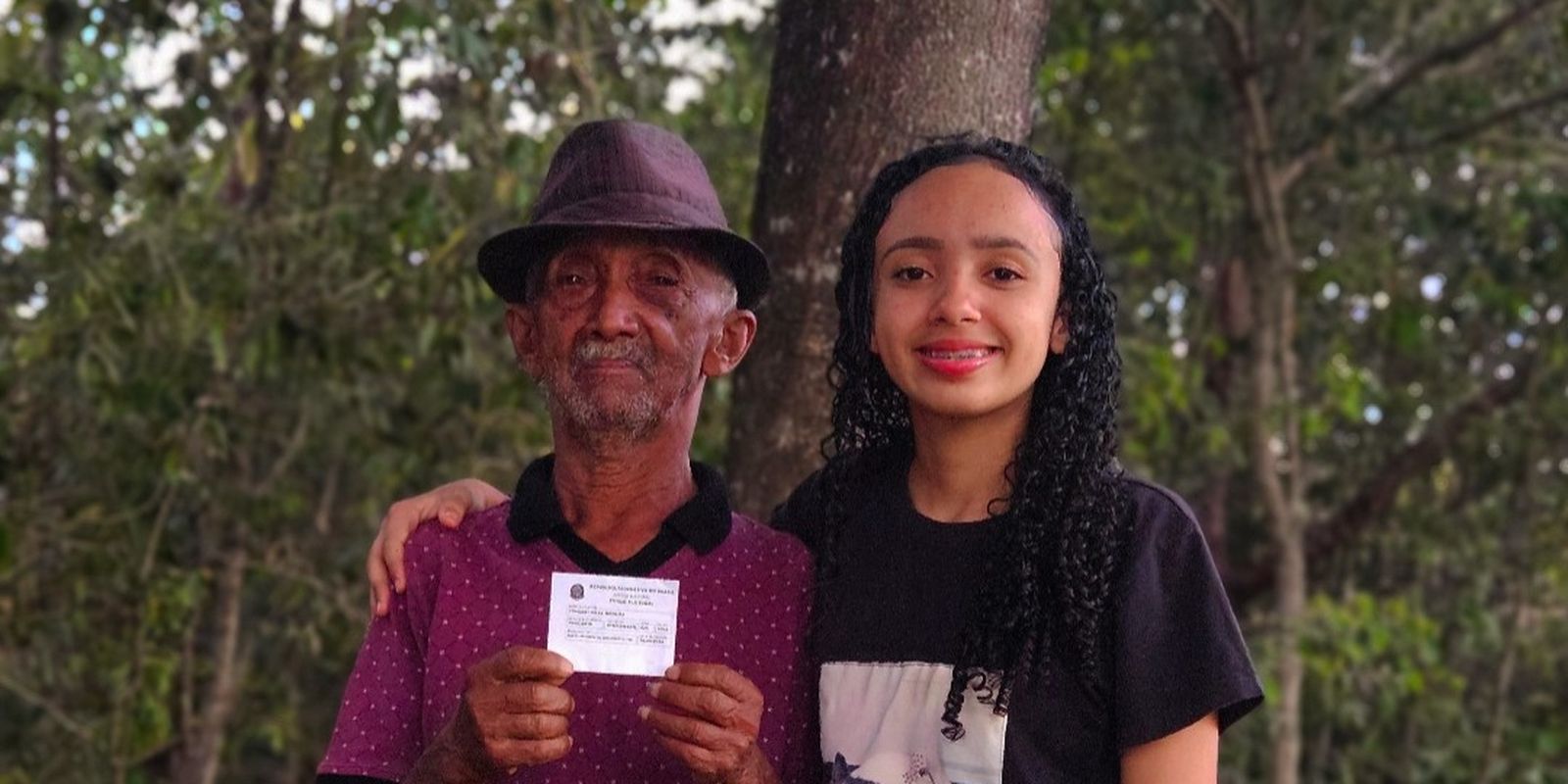 Neta quilombola vota pela 1ª vez; comunidade vê eleitorado crescer