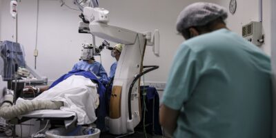 Quedas e queimaduras dominam internações de crianças em 2025