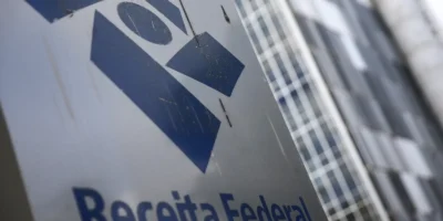 Receita libera R,24 bi para 521.935 contribuintes nesta segunda