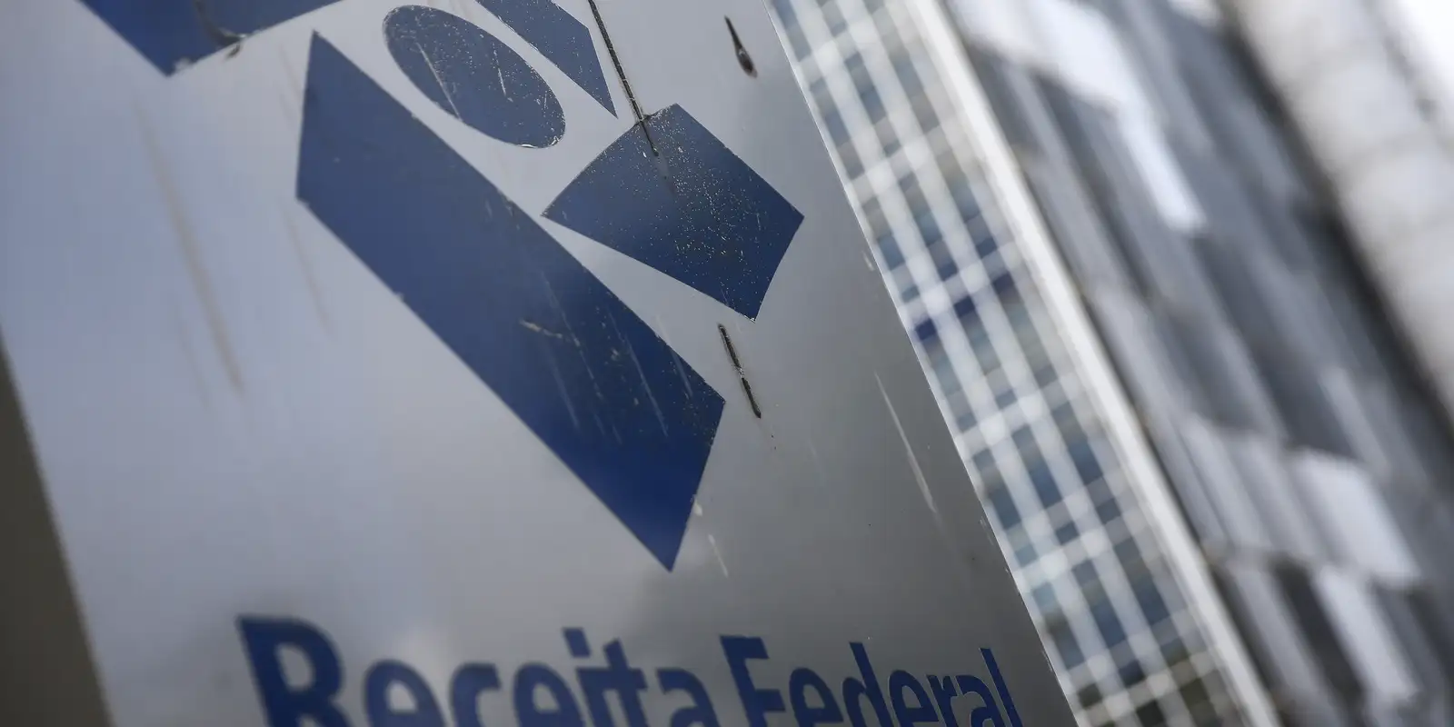 Receita libera R,24 bi para 521.935 contribuintes nesta segunda