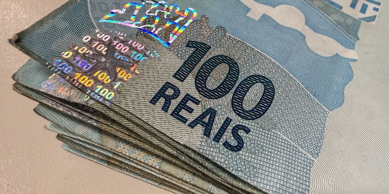Tesouro amplia fatia da dívida atrelada à Selic para até 53% em 2026