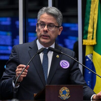 Alessandro Vieira reaparece e expõe novas revelações do Banco Master