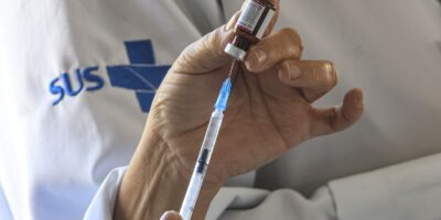 Anvisa amplia uso de MenQuadfi e protege bebês desde 6 semanas