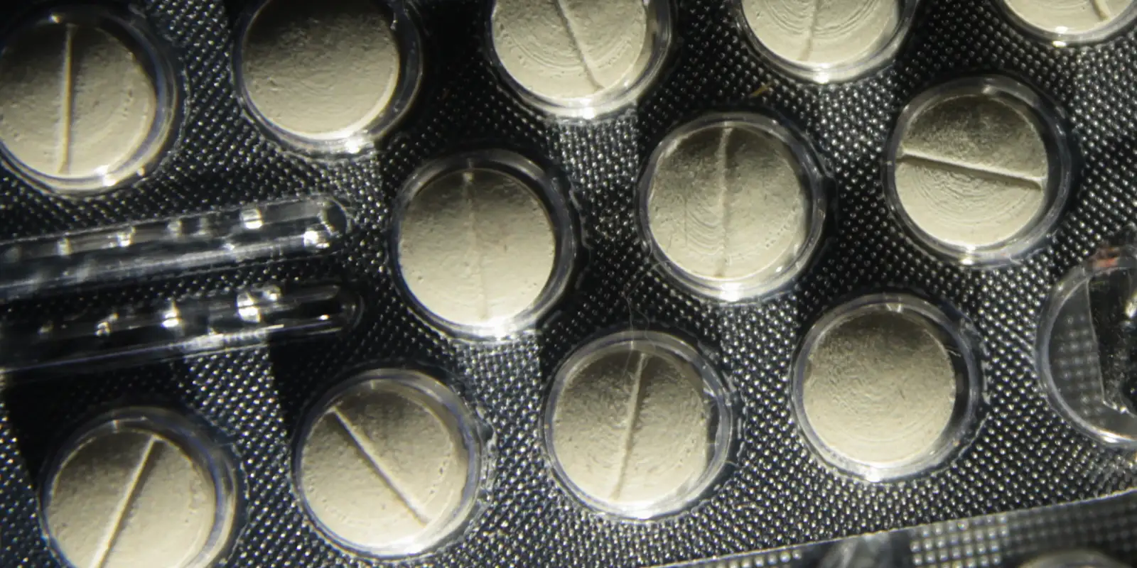 Aquipta reduz crises de enxaqueca, aponta Anvisa