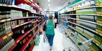 Cesta básica recua em 25 capitais; aumentos ocorrem só em Maceió e São Luís