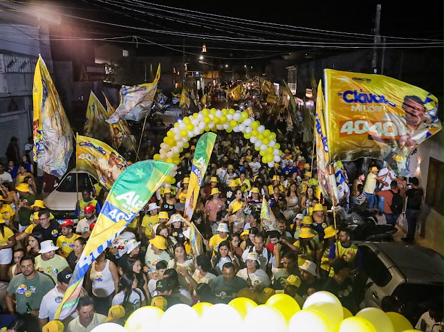 Ruas de Itabaianinha durante a pisadinha com Cláudio Mitidieri