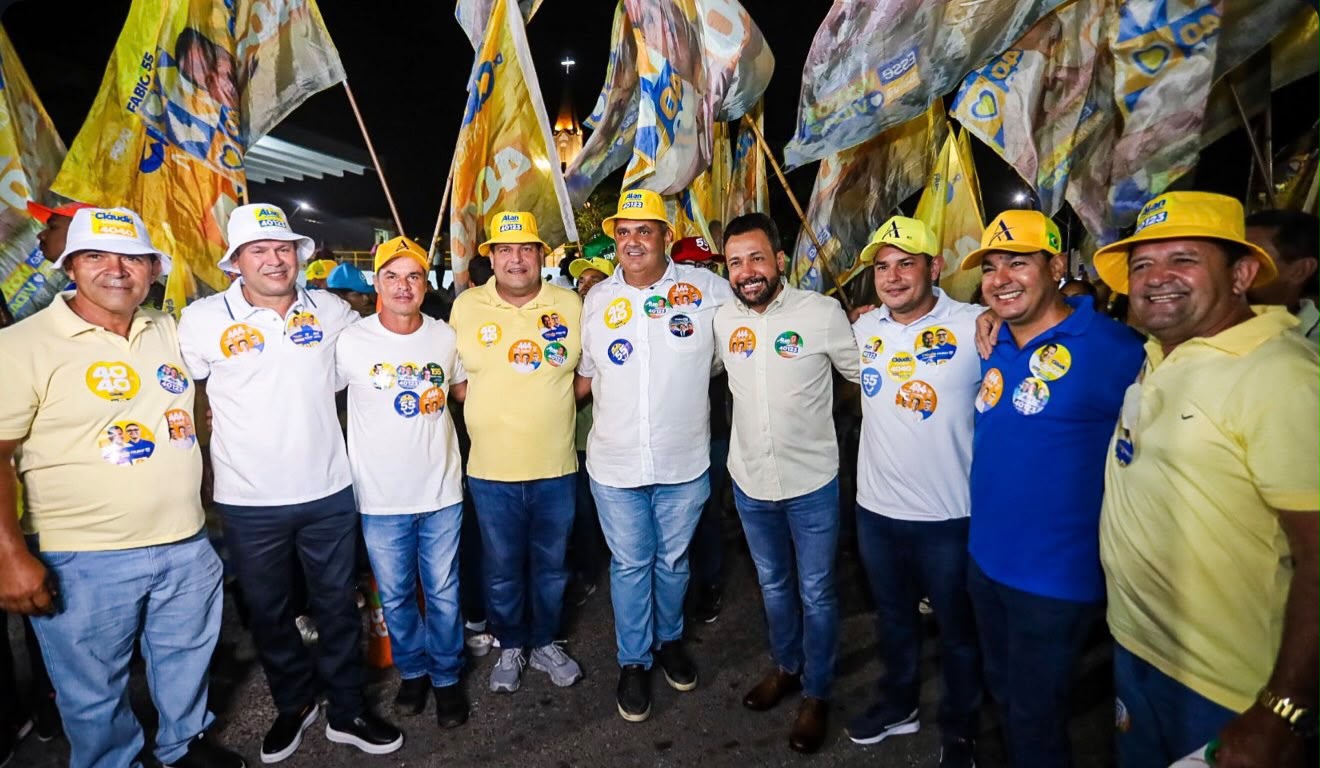 Cláudio Mitidieri ao lado do prefeito Eraldo do Frigorífico e de lideranças de Itabaianinha