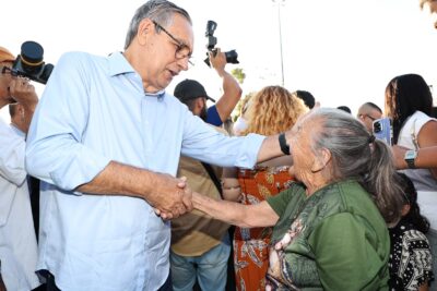 Procissão de Nossa Senhora da Piedade reúne fiéis e candidatos em Lagarto