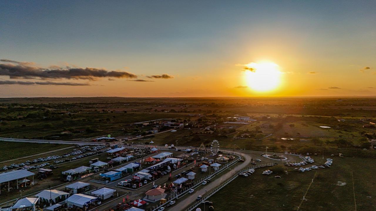 Expo Glória 2026 impulsiona negócios e tecnologias no sertão