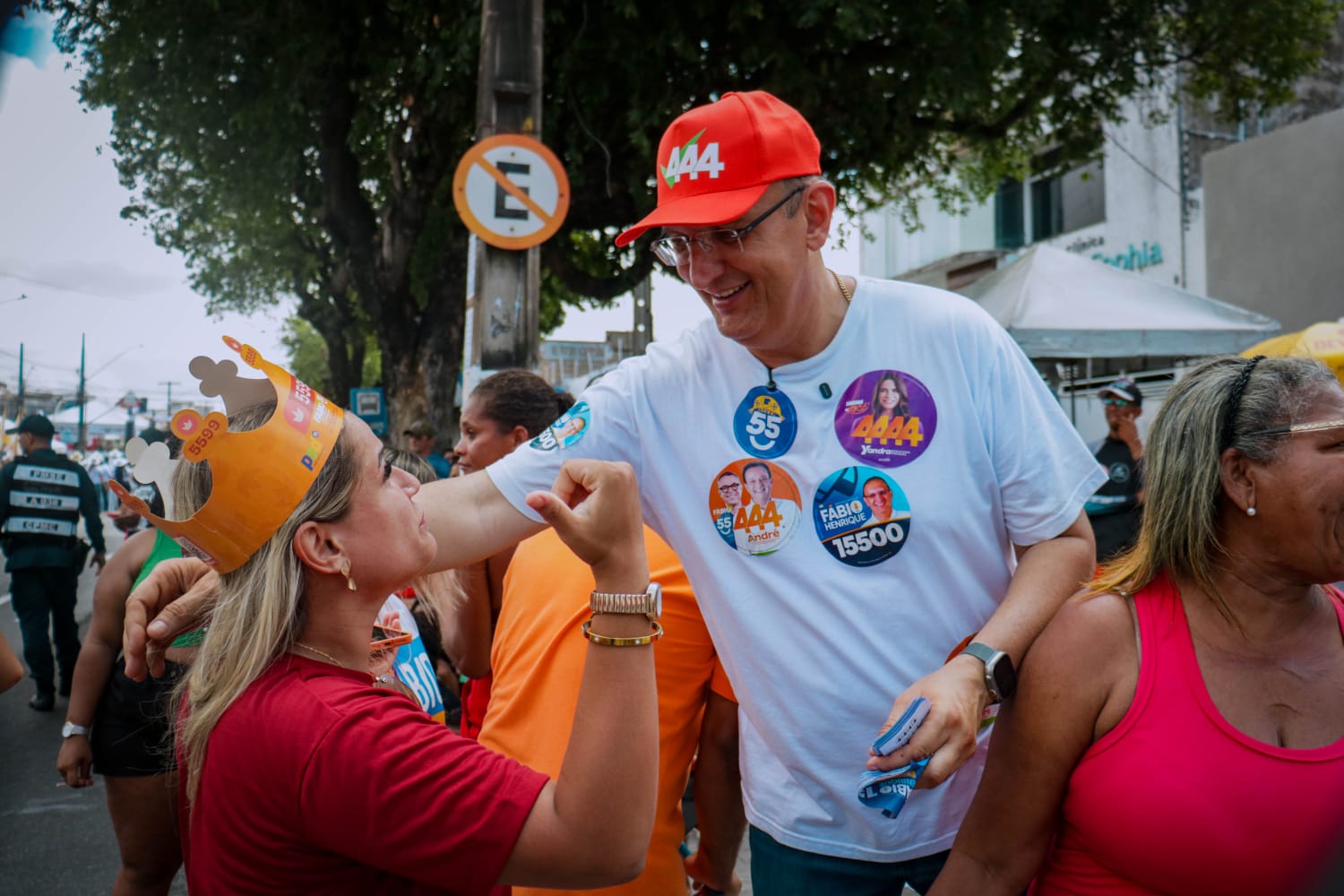 Candidato a deputado estadual Fábio Henrique durante agenda no feriado da Independência