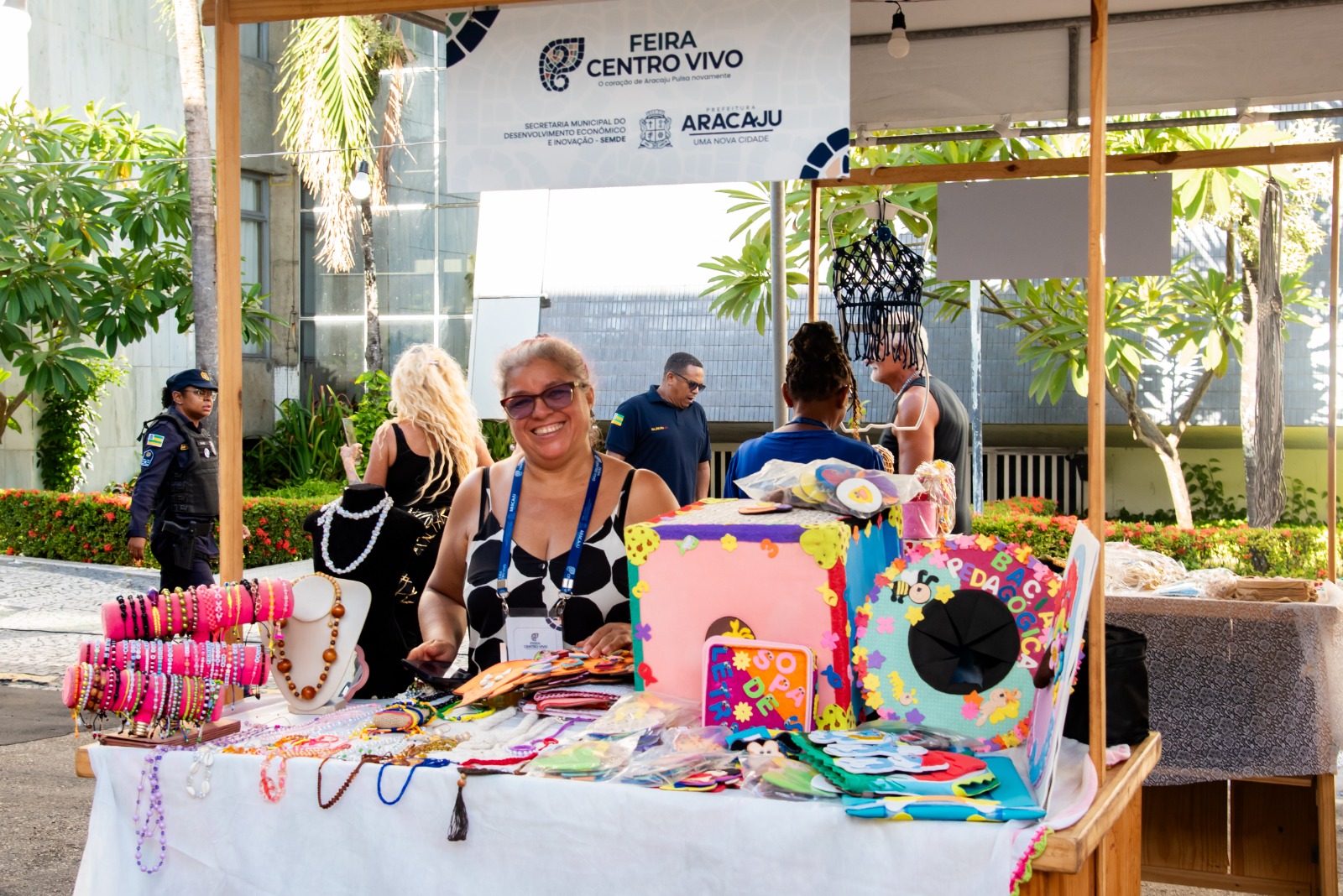 Feira Centro Vivo, na rua Pacatuba, no Centro de Aracaju