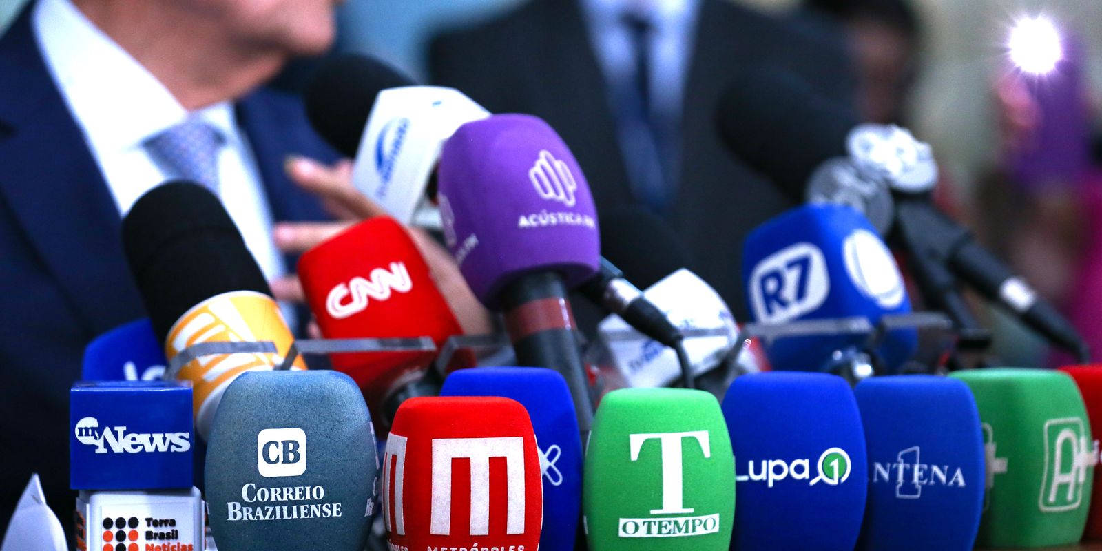 Fenaj convoca candidatos a valorizarem jornalistas e regulamentar a IA