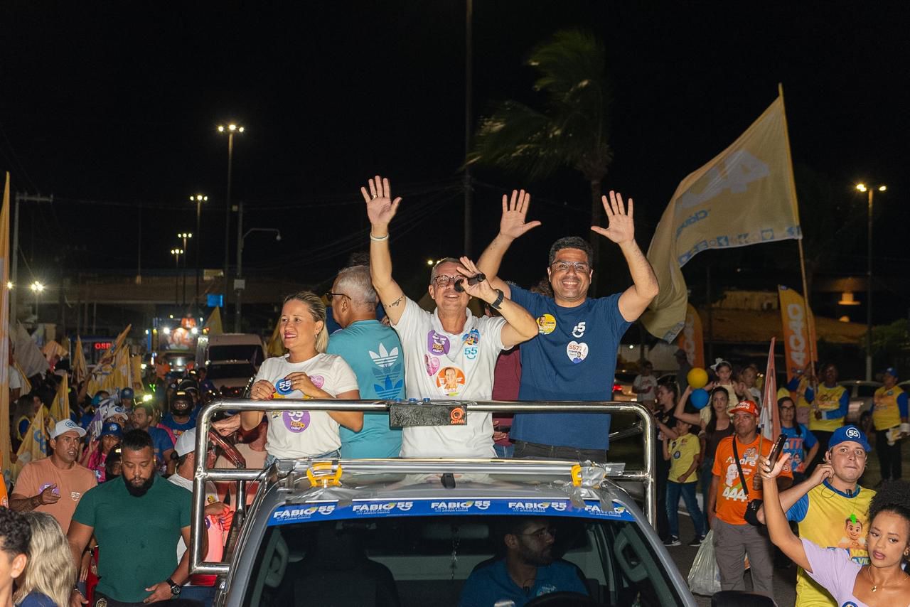Minicarreata do governador Fábio Mitidieri no bairro Industrial, em Aracaju