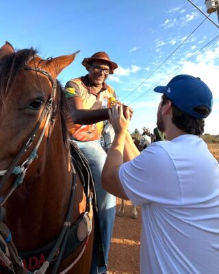 Cavalgadas e Pega de Boi marcam agenda de Jorginho Araujo no interior