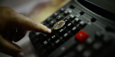 Juros elevam dívida federal para R,293 trilhões em agosto