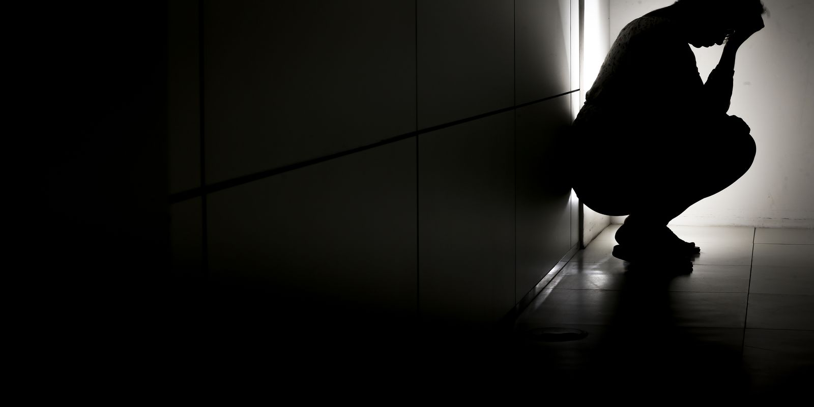 Profissionais alertam: apostas online elevam risco de suicídio