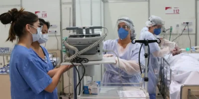 Quase metade dos médicos de UTI sofre esgotamento, mostra pesquisa