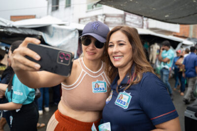Susane Vidal percorre a feira de Nossa Senhora da Glória no sertão sergipano