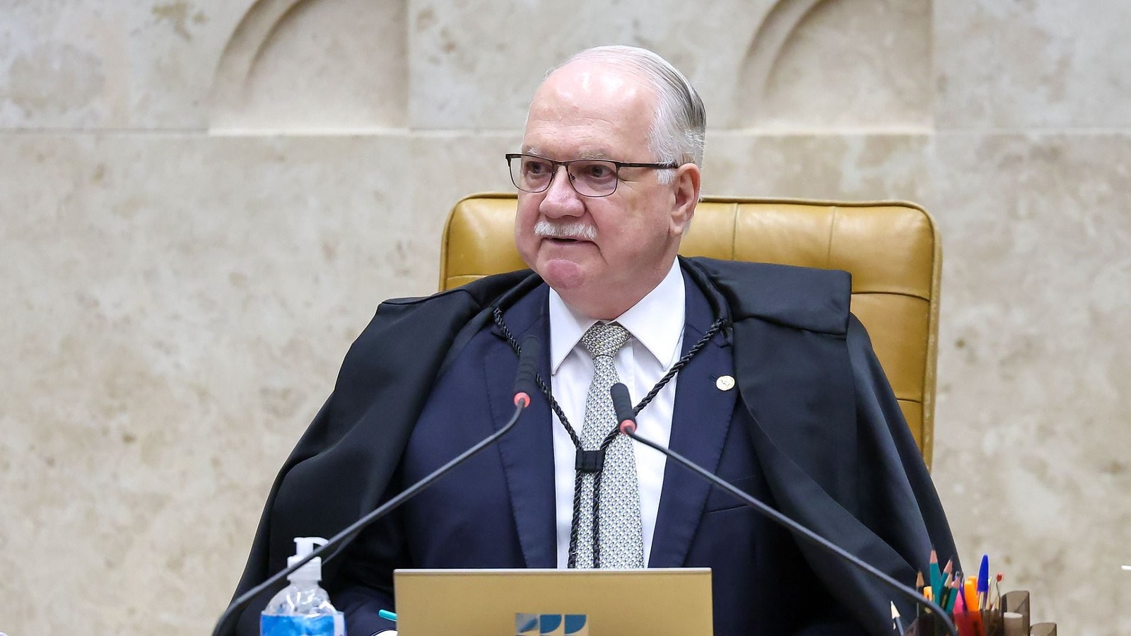 A cadeira da presidência do STF, ocupada por Edson Fachin