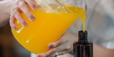 Anvisa autoriza fabricação artesanal de cosméticos; confira as regras