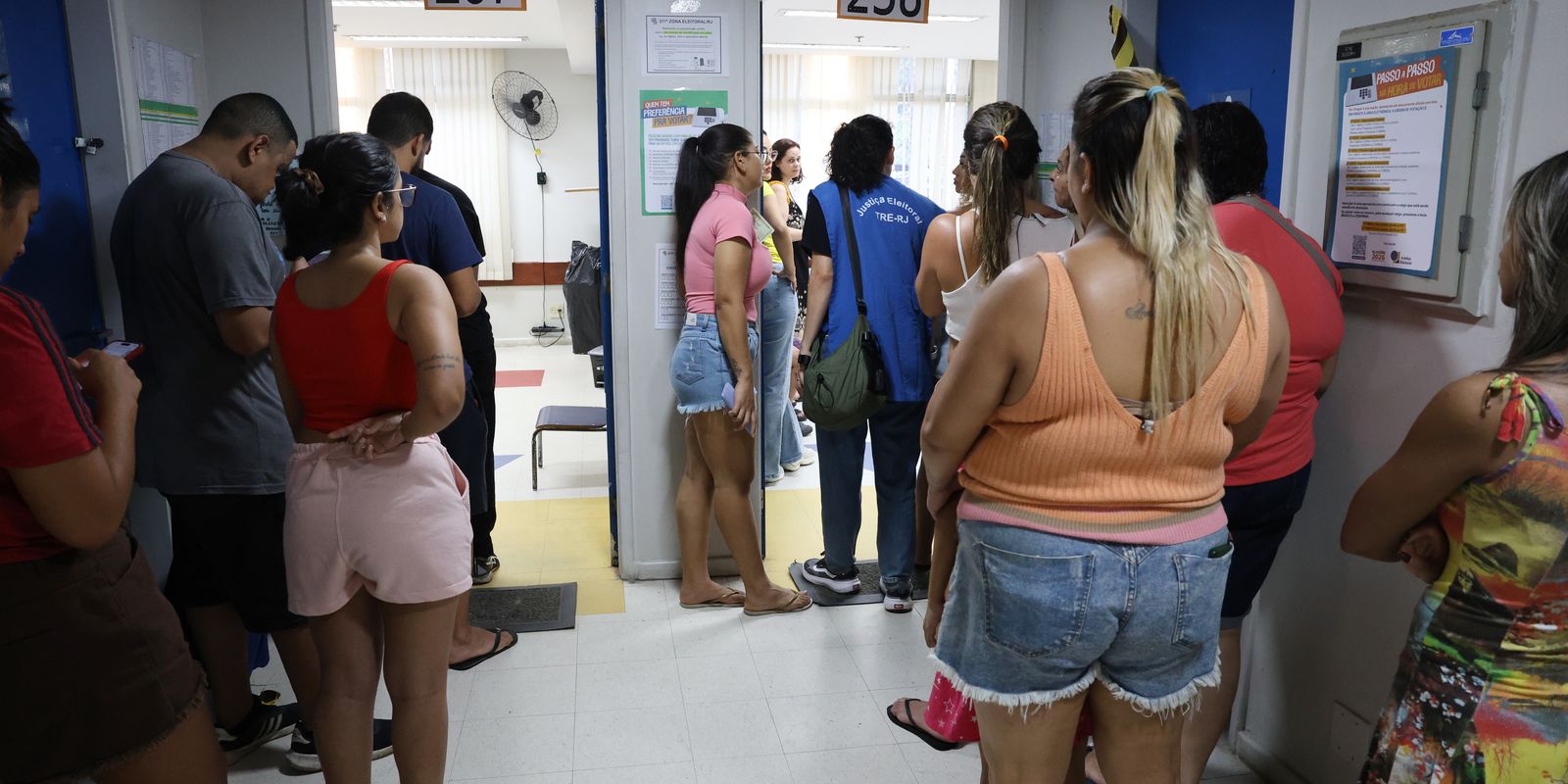 Eleição mostra diversidade etária: governadores 37-70, senadores 35-78