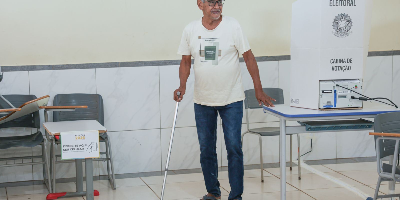 Idosos vencem limitações e vão às urnas em Águas Claras