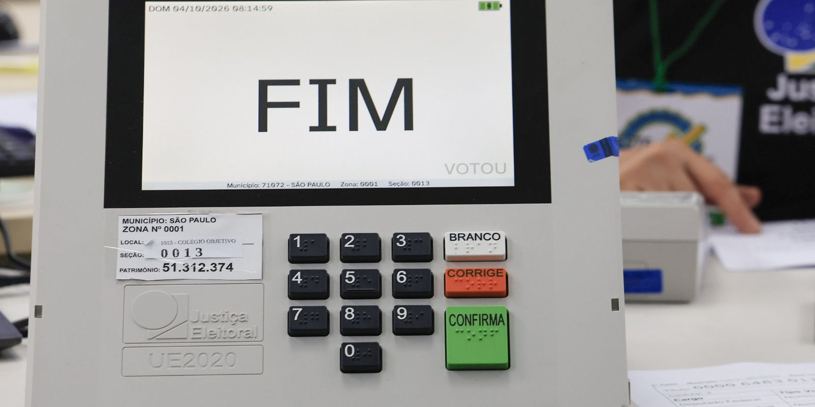 TSE substitui 421 urnas nas duas primeiras horas de votação